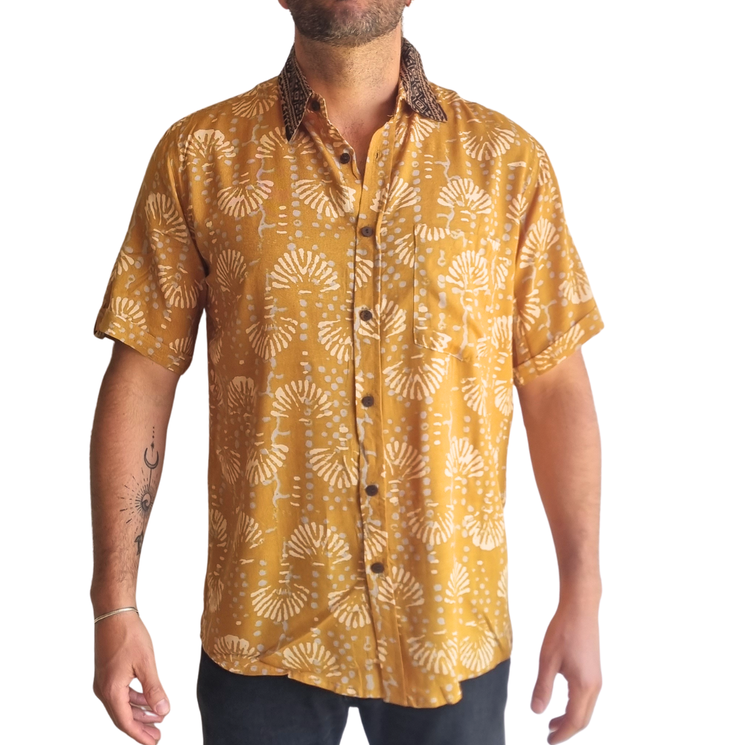Guayabera Gold Coast